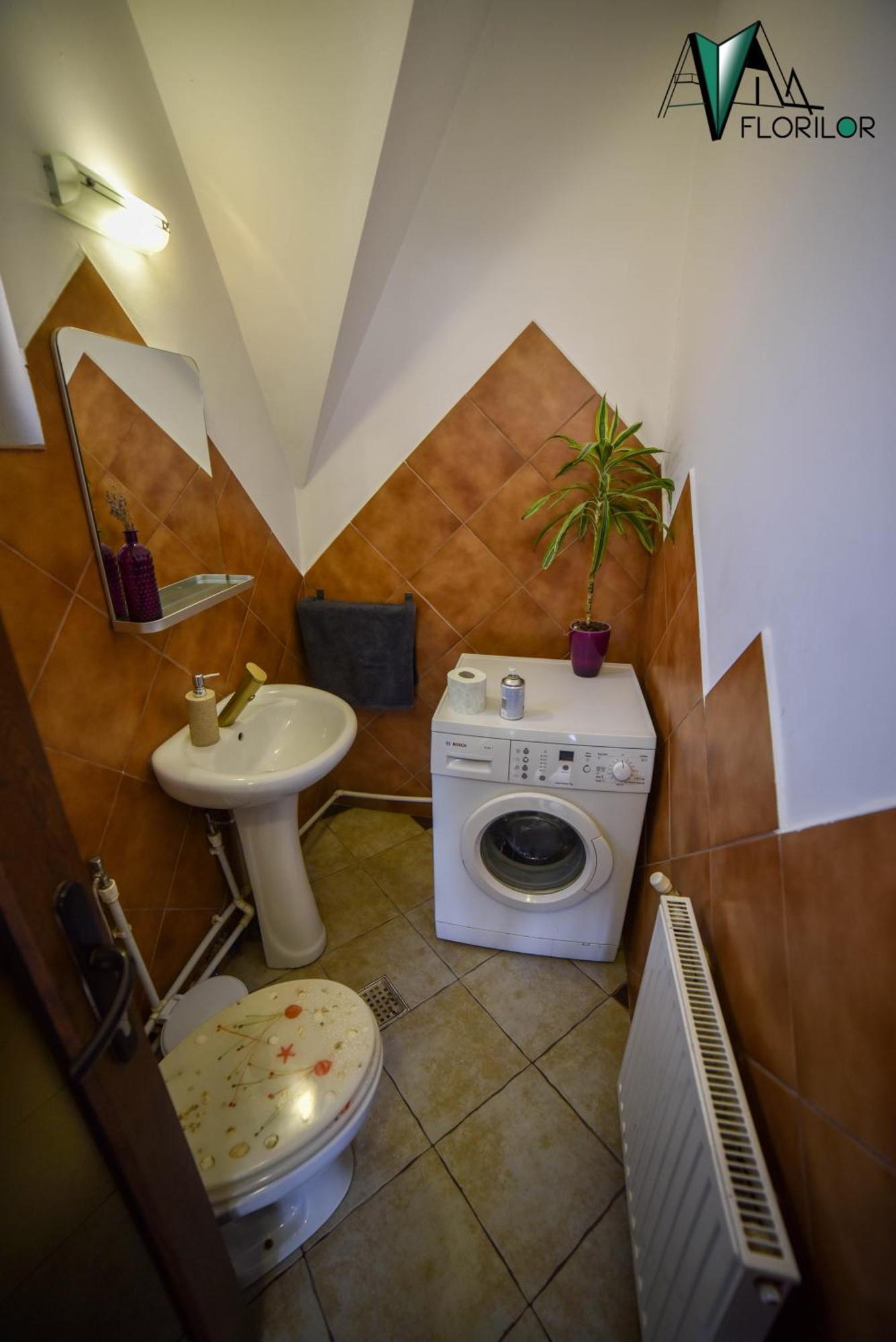 Vila Florilor Busteni Luaran gambar